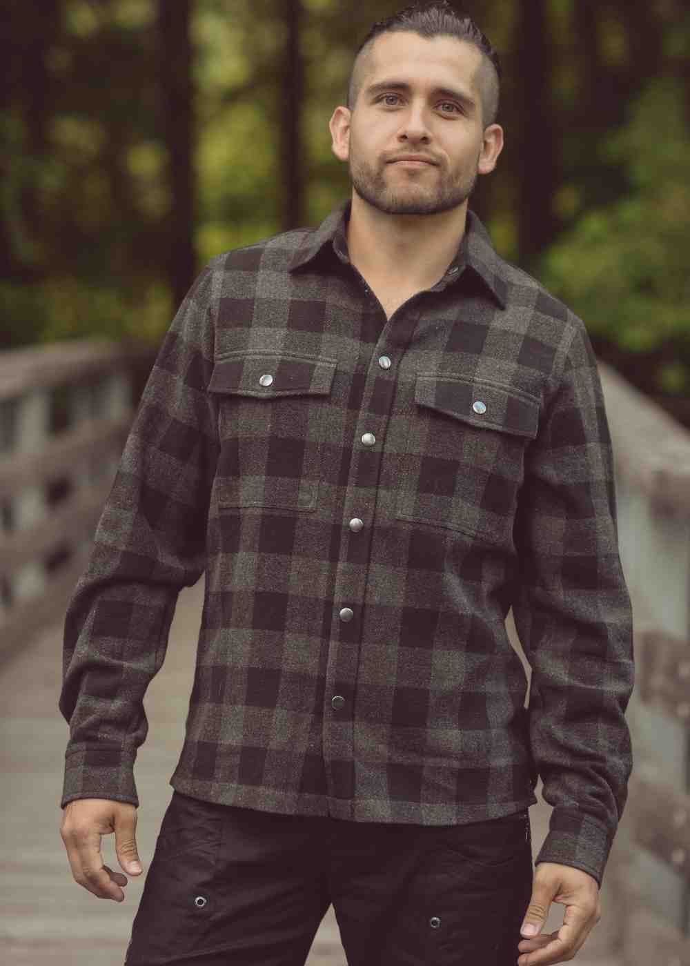 DAKOTA Jacket in Wolf Plaid UNISEX