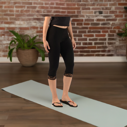 Bamboo 3/4 Lace Leggings