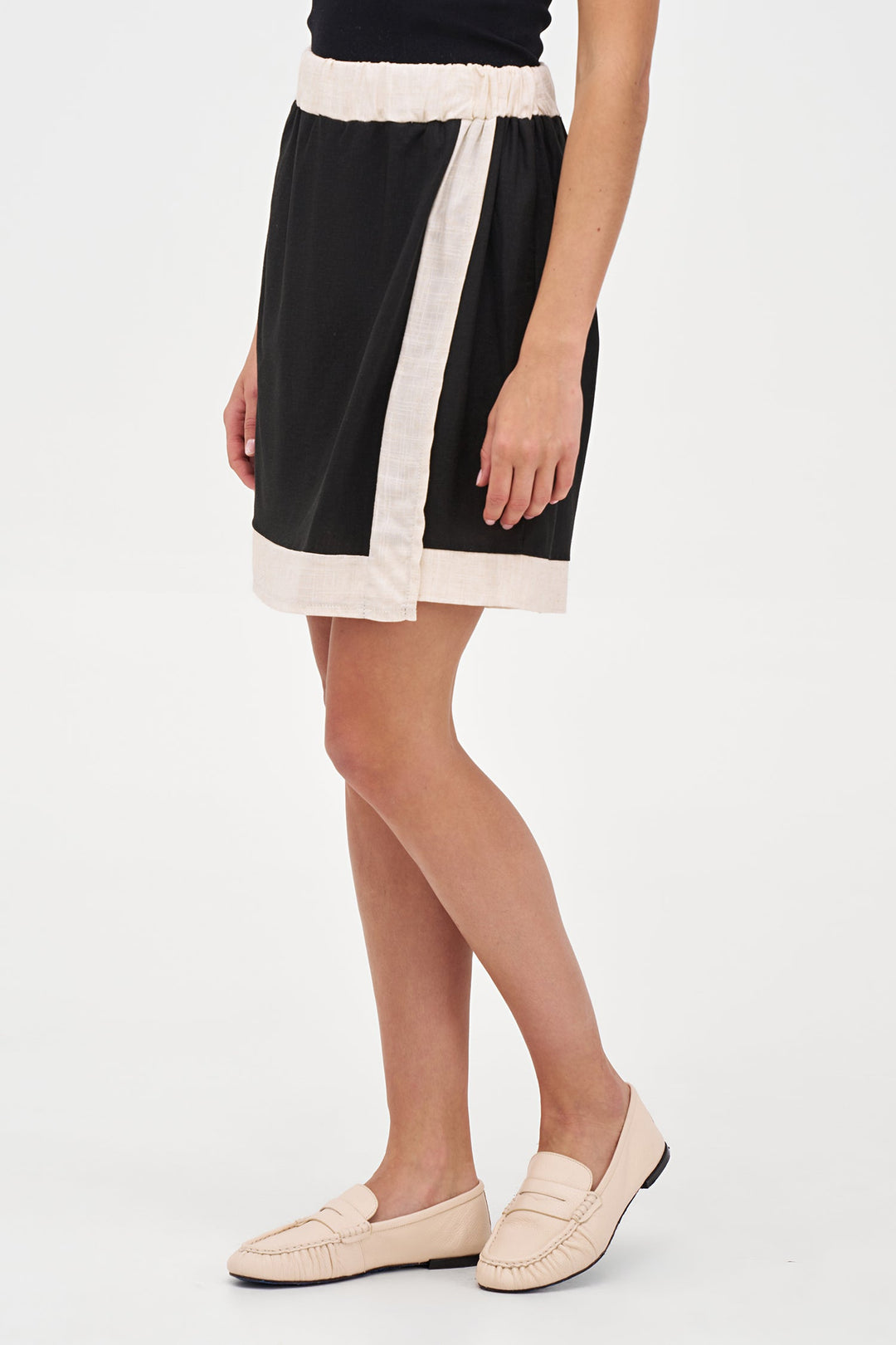 Women's Woven Shorts/Skirt