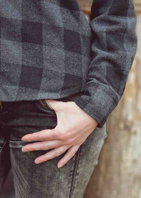 DAKOTA Jacket in Wolf Plaid UNISEX