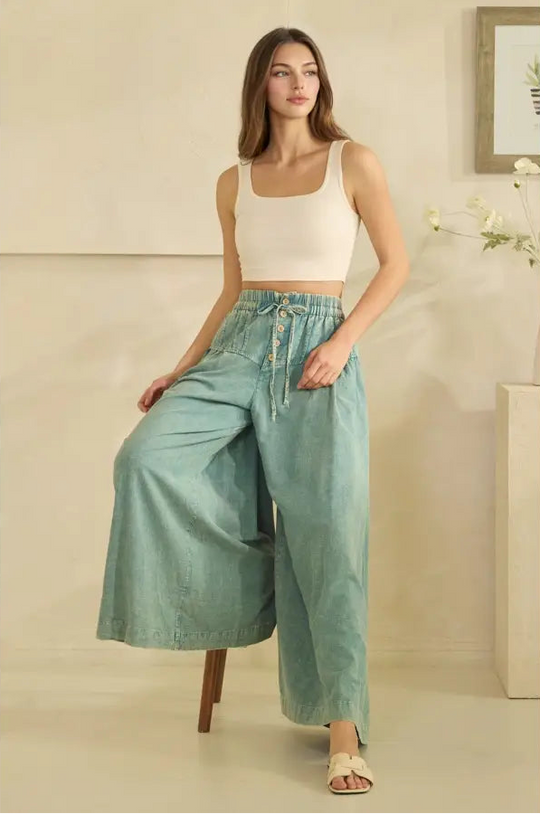 Mineral Washed Pintuck Wide Leg Pants in Bamboo/Linen Blend