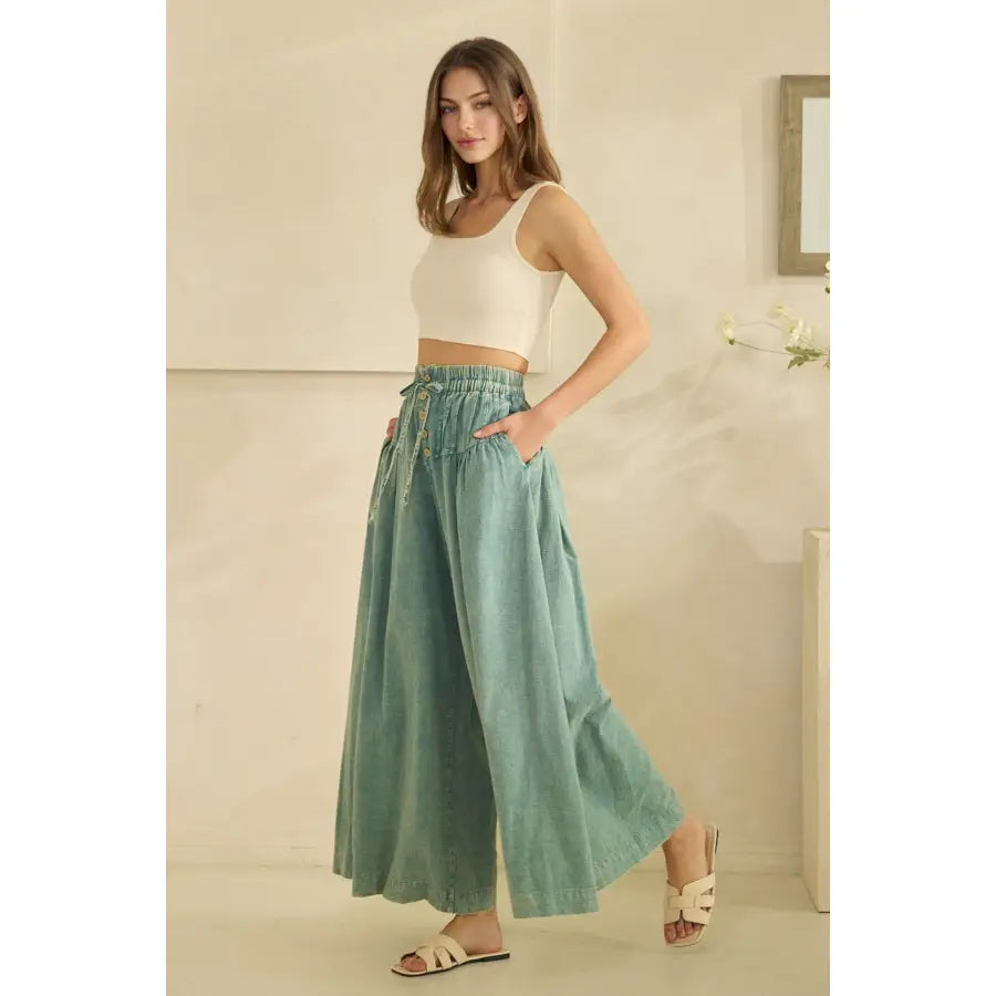 Mineral Washed Pintuck Wide Leg Pants in Bamboo/Linen Blend