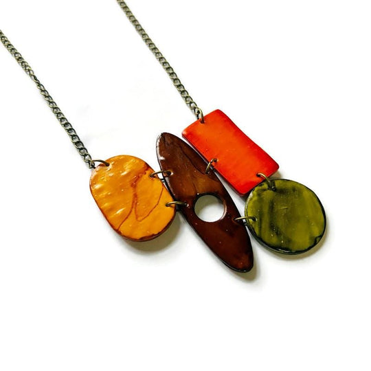 Chunky Bib Statement Necklace with Earthy Bohemian Style