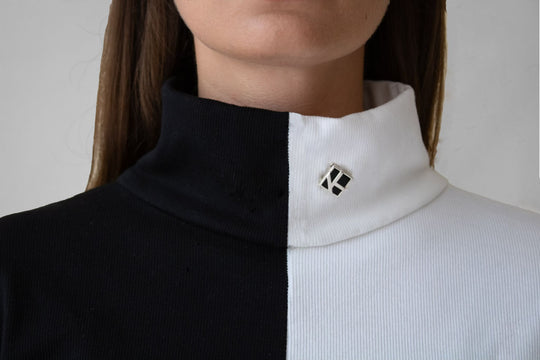 Yin Yang Turtleneck in Ribbed - Organic Cotton with Natural Stone Button