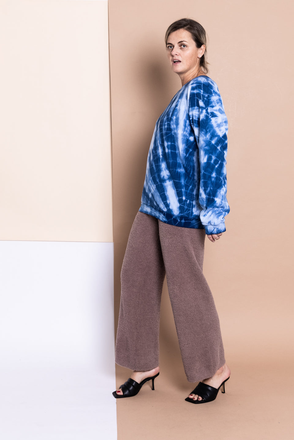 Unisex Organic Cotton Sweatshirt in 'under the sea'